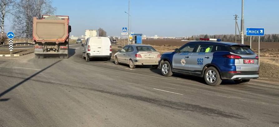 ГАИ Минского района ищет свидетелей аварии на перекрестке возле Нового Двора