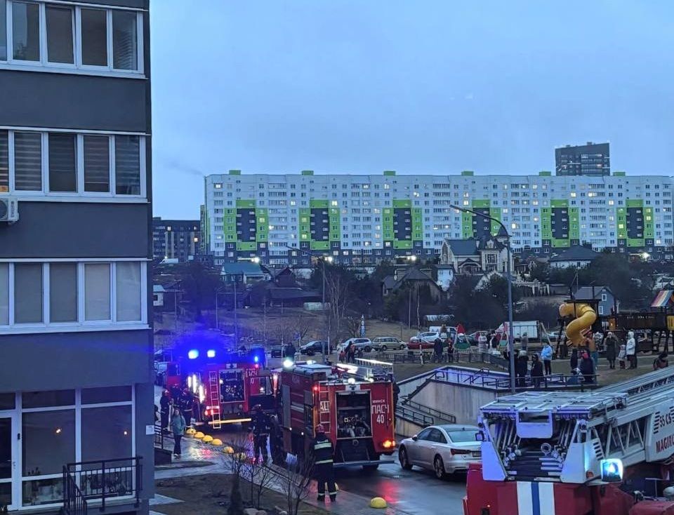В Копище произошел пожар в многоэтажке. Узнали подробности