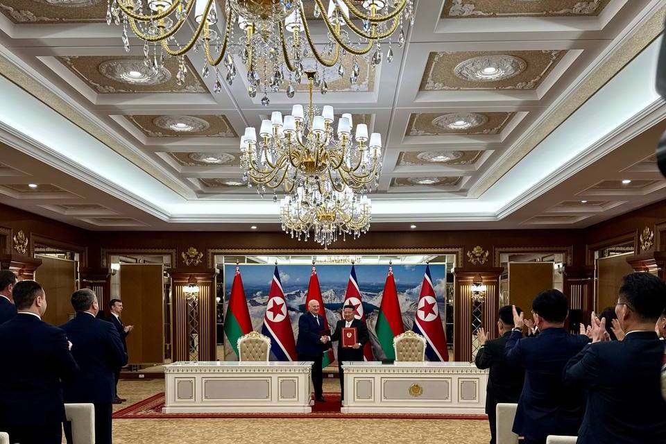 Лукашенко и Ким Чен Ын подписали договор о дружбе и сотрудничестве 
