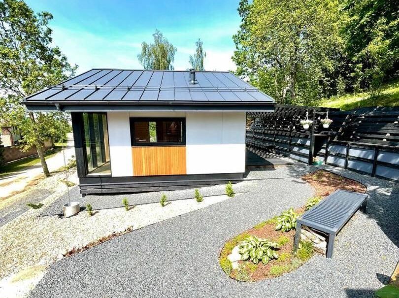 Новый дом продают под Минском — за сколько можно приобрести дачу к лету