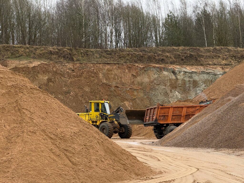 Дороги, карьеры и 150% роста: как работает филиал «Минскоблдорстроя» спустя 60 лет