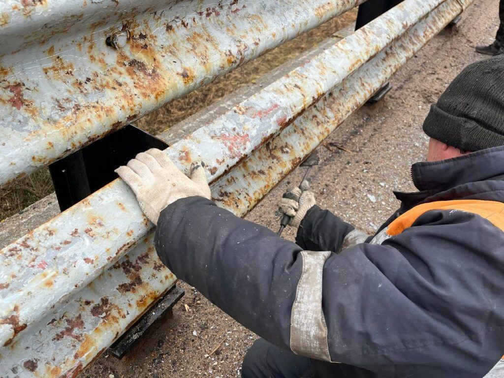 Фотофакт: мост через Урду готовят к преображению