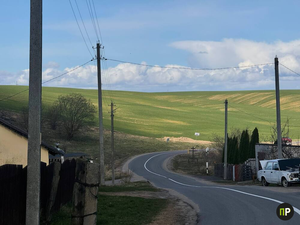 Как возле Минска живет древняя деревня, где гору назвали в честь помещика