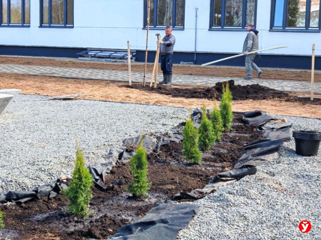 Посмотрели, что изменилось на территории новой Прилукской школы