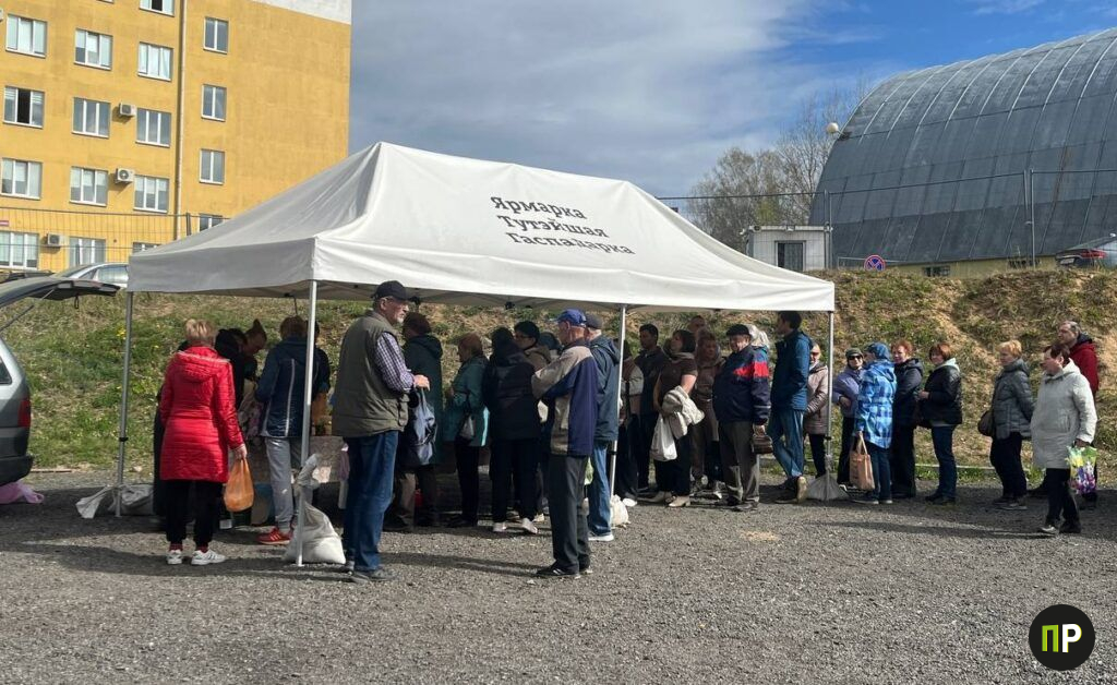 В Колодищах выстроилась очередь за молоком. Что и за сколько продают на ярмарке