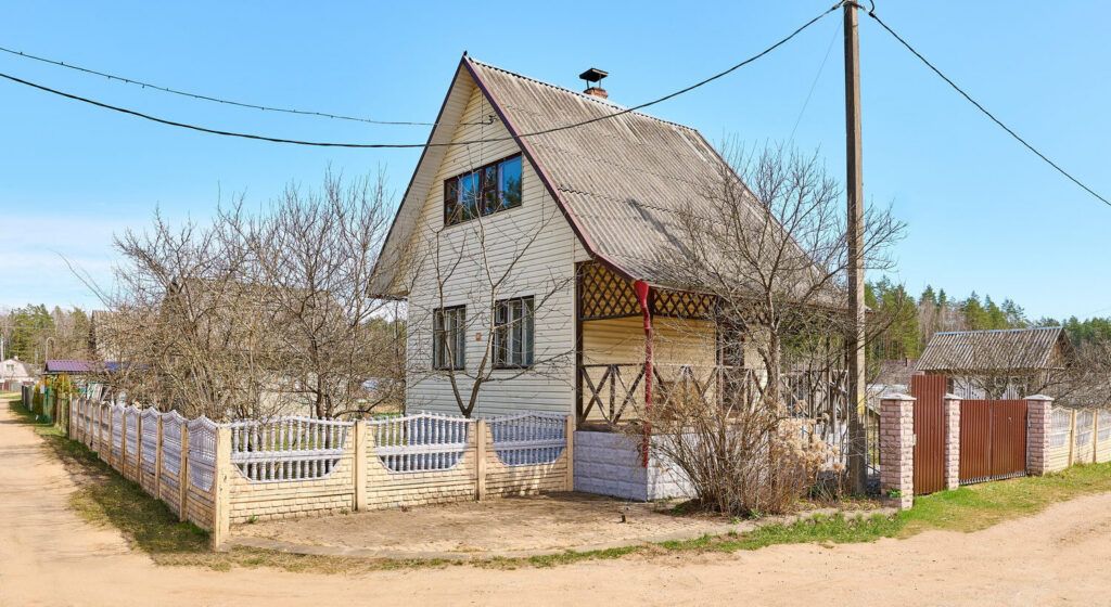 Лес и река рядом: в продаже появилась летняя дача под Минском