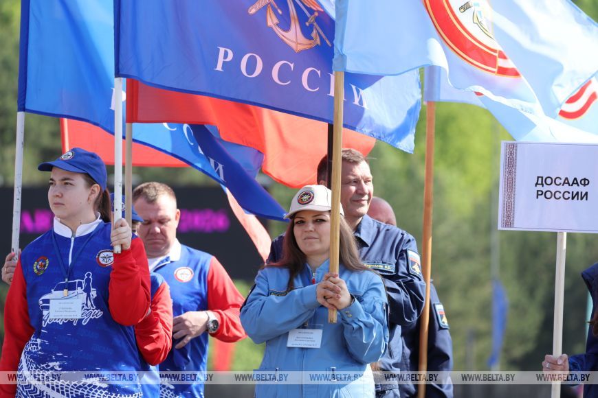 В Минском районе выбирают лучшую автомобилистку страны