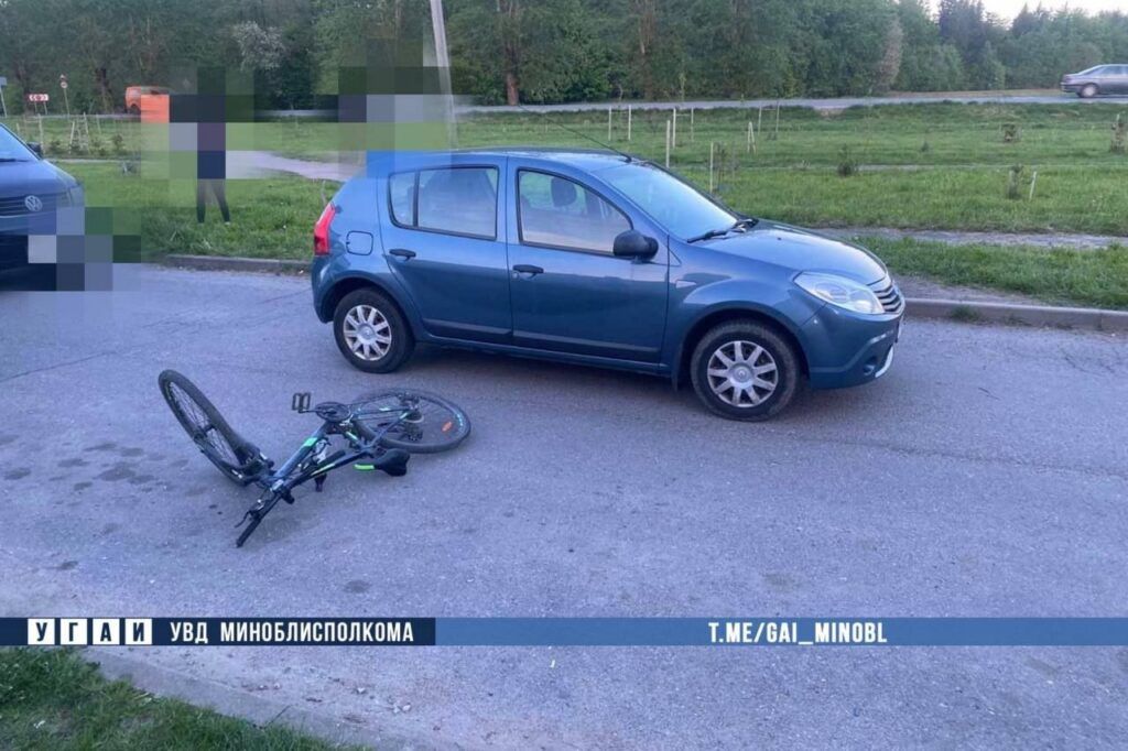 В Богатырево под колеса авто попал подросток на велосипеде