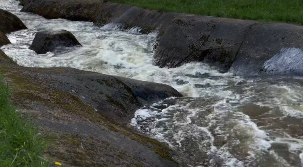 Под Минском ожила горная река: на слаломном канале пустили воду