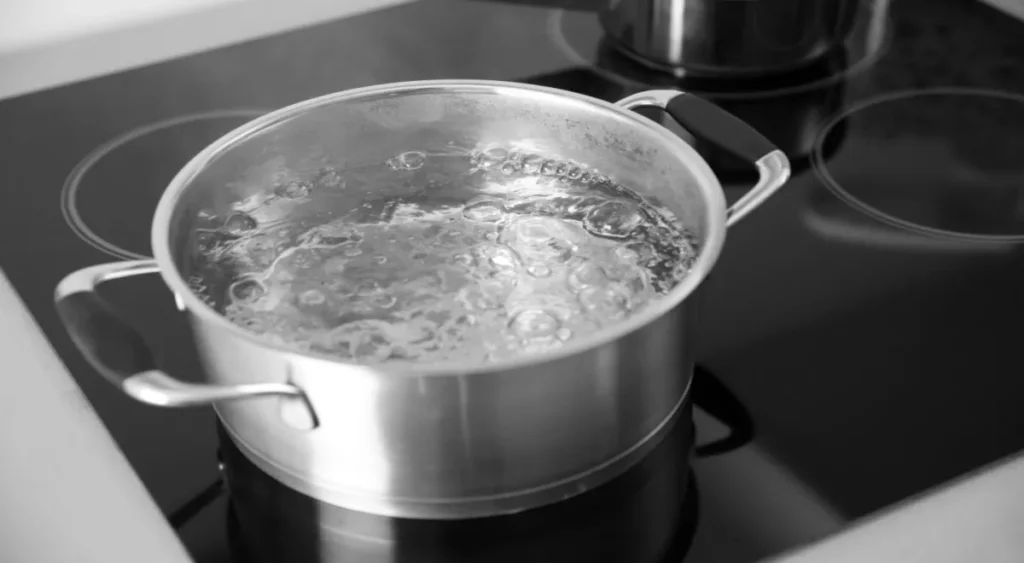 Где в Минском районе отключат горячую воду в июле
