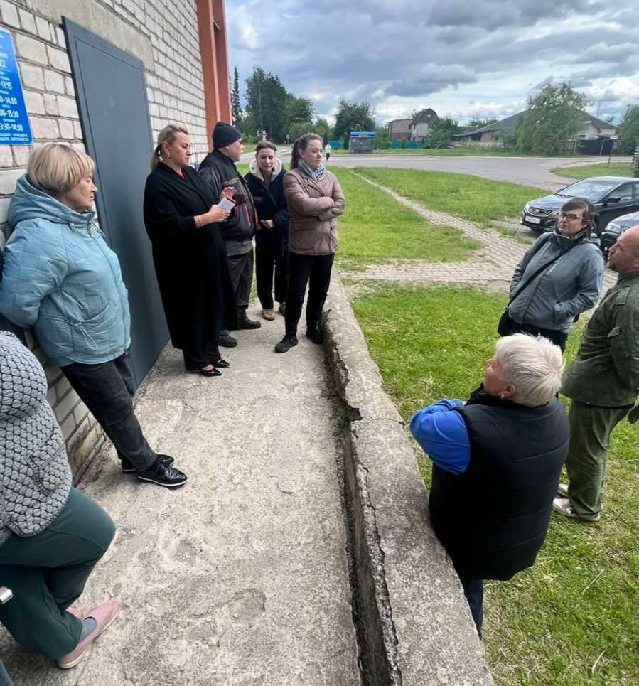 Проблемы деревни Старое Село обсудили на встрече с местной властью