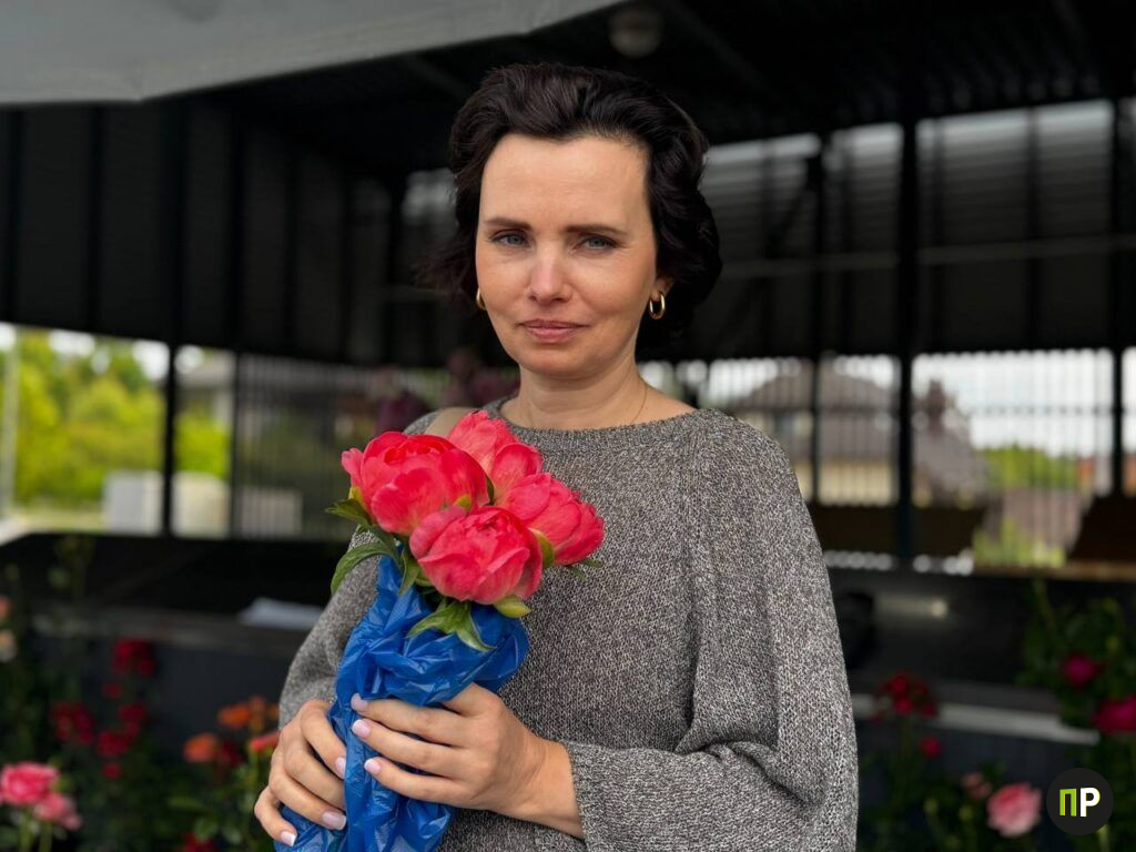 На рынке в Валерьяново уже торгуют пионами