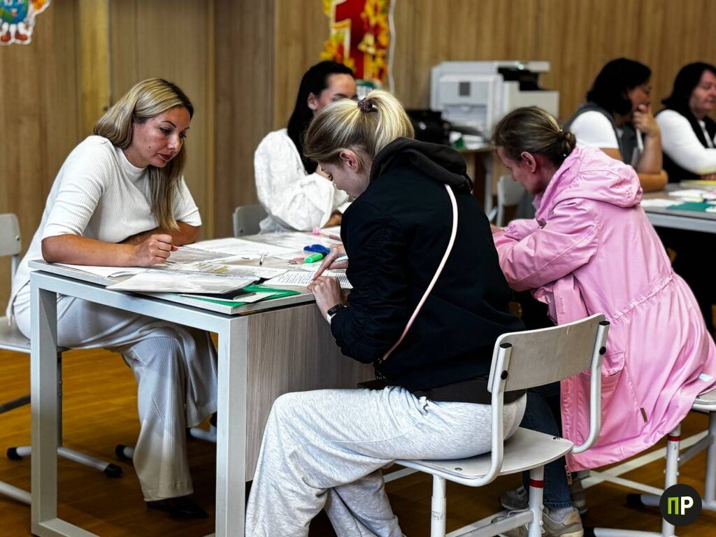 В Копище зачисляют первоклассников во вторую школу: что происходит на месте