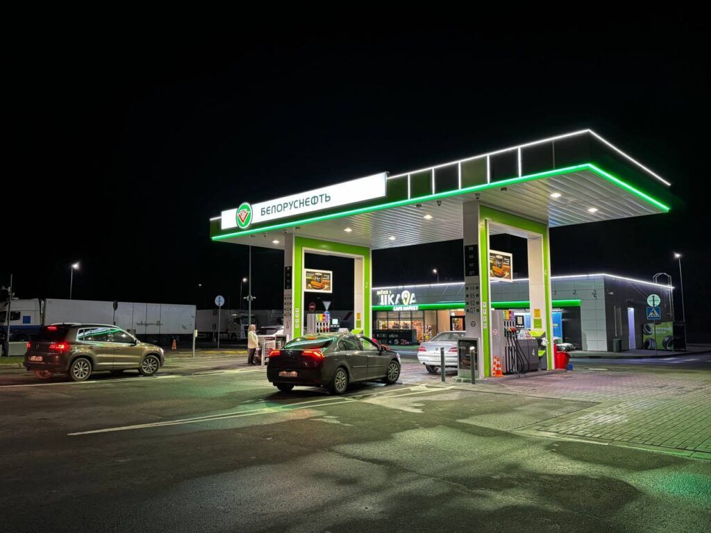 В Белнефтехиме рассказали о стабильной ситуации с топливом в стране