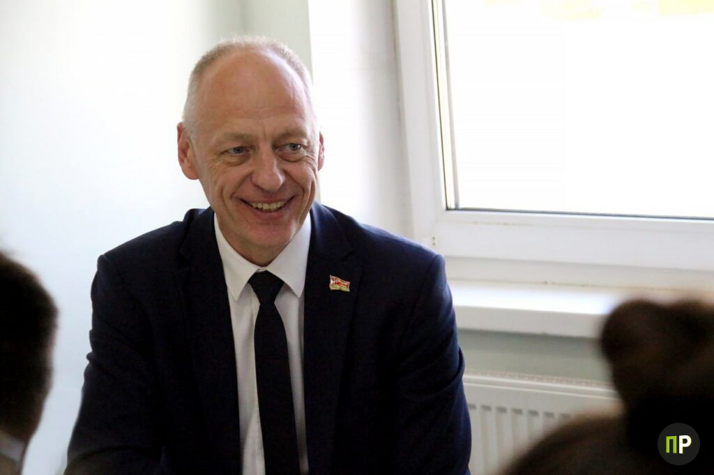 Министр антимонопольного регулирования и торговли посетил «Люкс-Визаж» в Заславле