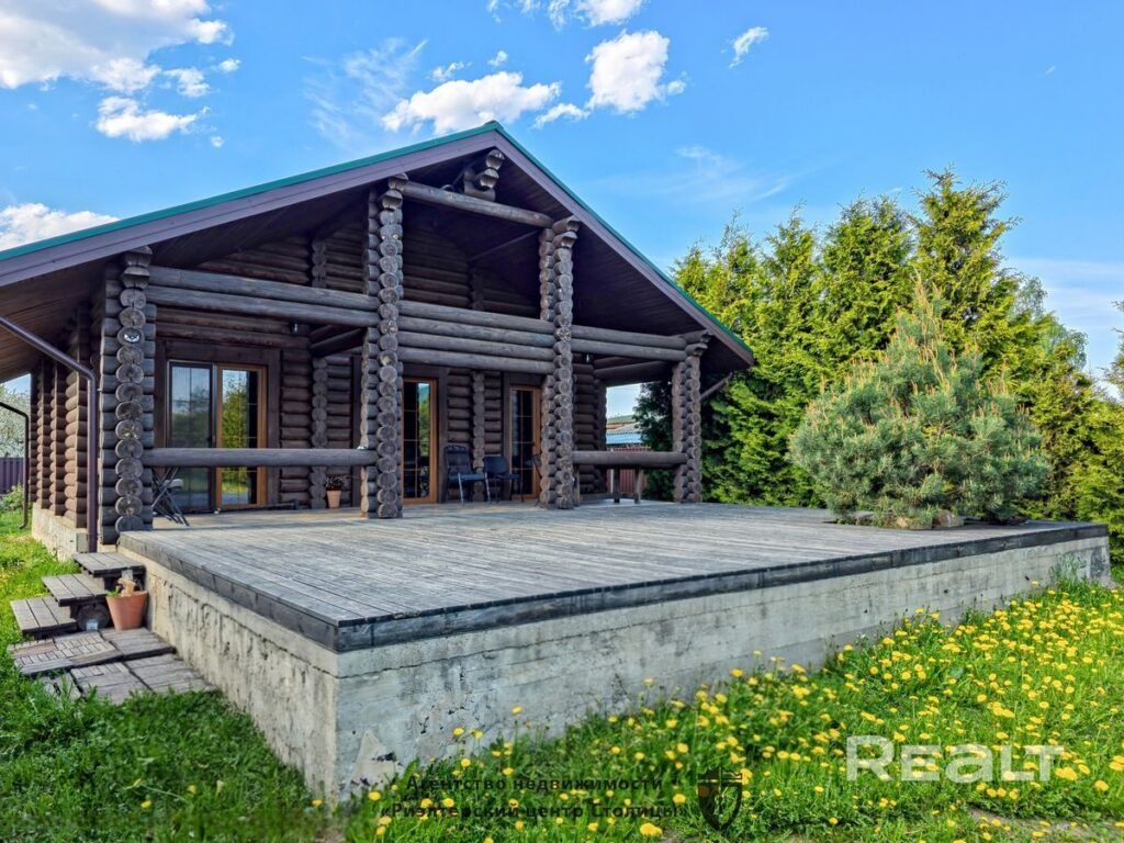 Продается загородный дом под Минском, куда можно сразу переехать