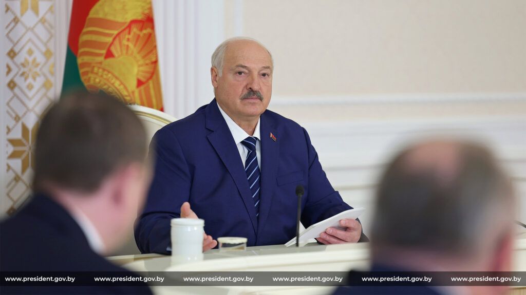 «Это база, как говорит молодежь». Президент Беларуси предложил модный тренд
