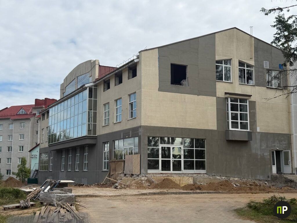 Как в Боровлянах идет реконструкция здания под новую ДШИ площадью 2600 квадратов