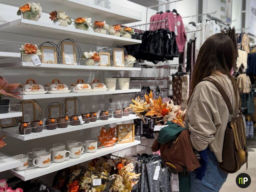В продаже на «Экспобеле» появился осенний декор — во сколько обойдется