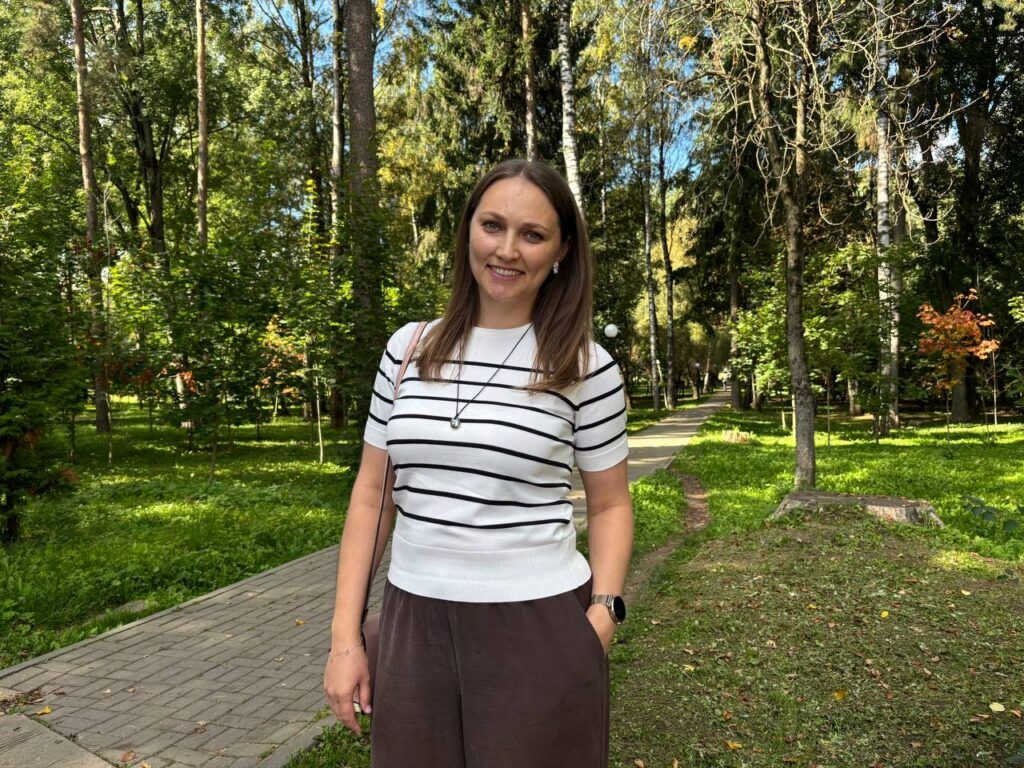Многодетная мама из Мачулищ на домашней кухне делает трендовые торты