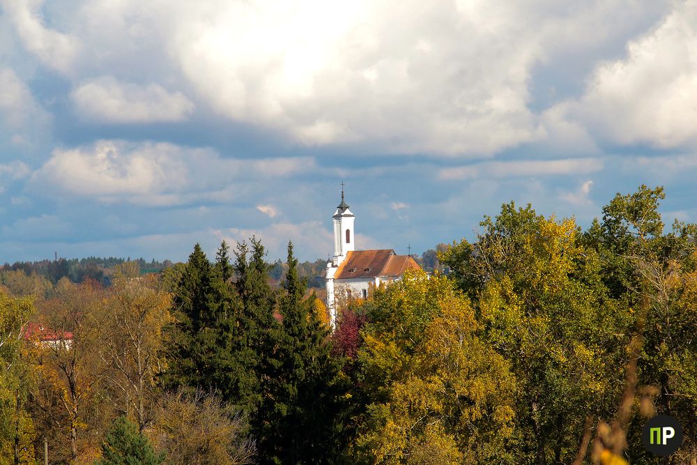 Крутые места для прогулок и фотосессий возле Минска: осень преобразила Заславль