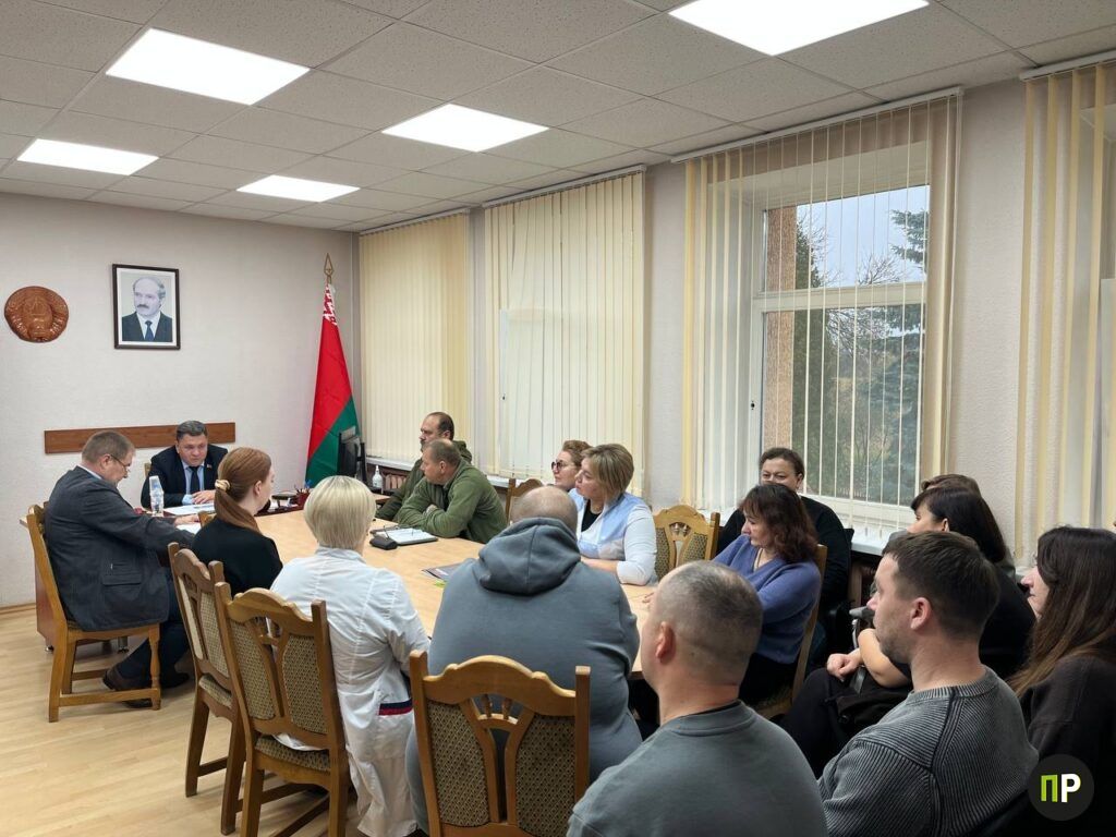 Минскую райветстанцию посетил Денис Колесень